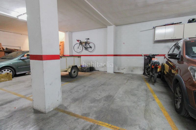 Foto bb0748b1-86b9-4ef4-b773-04e577241add. Aparcament cotxe a Massamagrell
