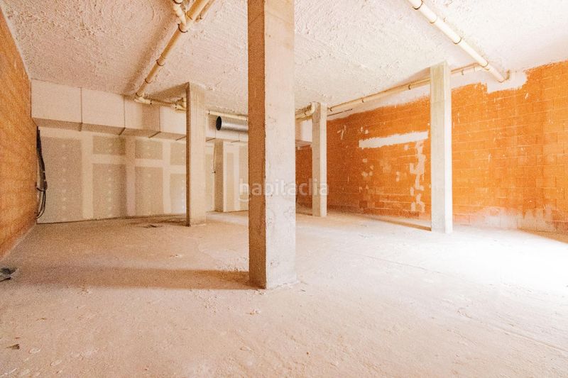 Foto b1a73d6c-74f2-4ca8-bc86-c85388d1a79a. Local comercial a San José-Los Metales Sagunt
