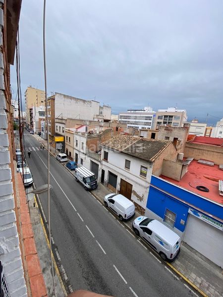 Foto f2c4fb93-c5ca-4212-97ea-614575f2d9e7. Pis a Oliva pueblo Oliva