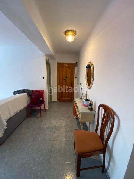 Foto f80687d4-31fb-4a14-b0e8-4f016fded5db. Pis a Oliva pueblo Oliva