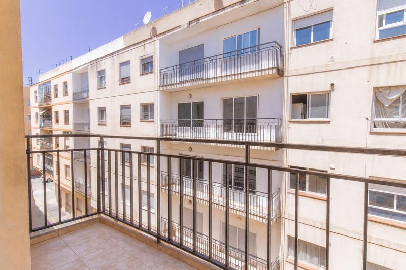 Foto b1b83fc0-19ab-4d81-b4d9-81cf897a0987. Pis a Piscinas Burriana