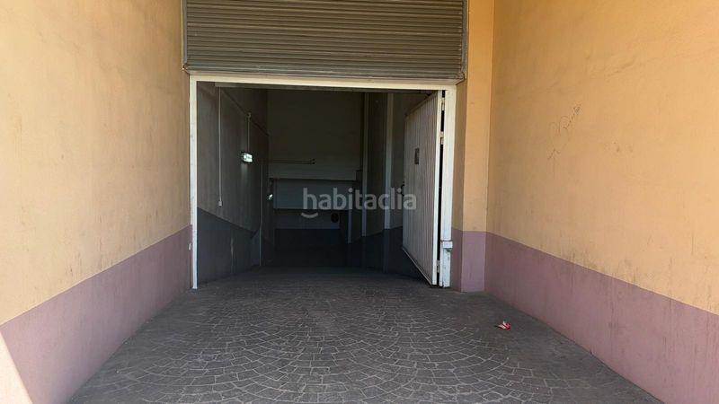 Foto 7aa4e507-6381-4087-b8e2-a5ce27b4c75a. Aparcament cotxe a Puçol ciudad Puçol