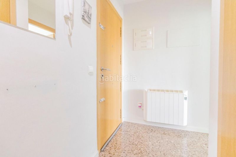 Foto f9d34b50-225e-4ea2-b032-c9f42351e460. Pis amb calefacció aparcament a Faura