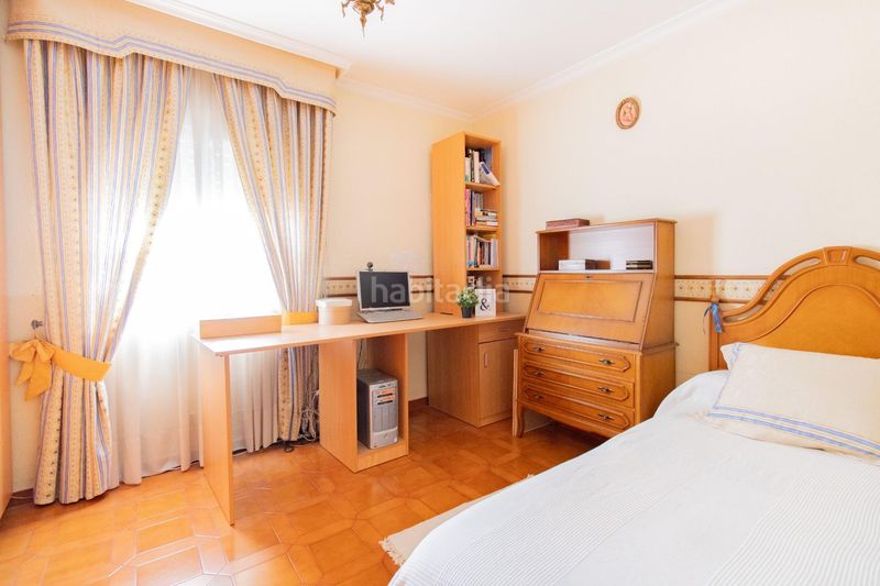 Foto 5d0c1a9b-4b3c-40f8-b751-4f2760bd3dc9. Dúplex a calle calle cima loma 4 a Massamagrell