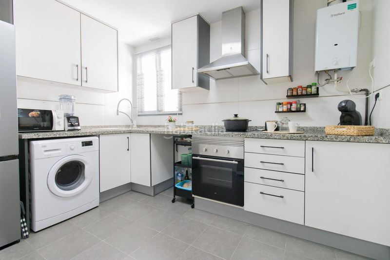 Foto eb9f7c3b-6ccd-4312-9877-d84b5ee01849. Duplex con parcheggio in Massamagrell