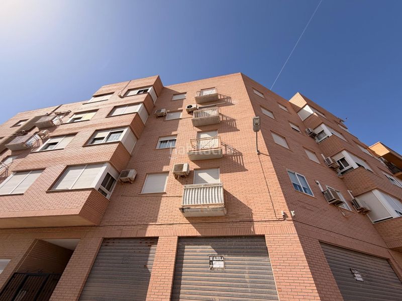 Foto f9a72a70-502f-40b0-be21-fd261941ff2f. Pis amb aparcament a Massamagrell