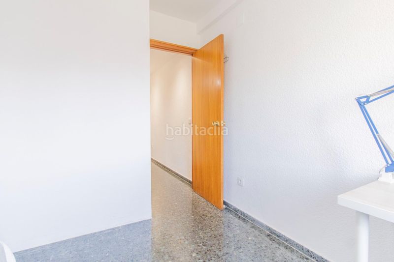 Foto 4e00e97c-3f23-4d96-8a56-682c4d8c28c9. Pis amb aparcament a L´Illa Perduda Valencia
