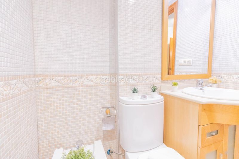 Foto a0d44d8e-71d2-4f2d-bd89-e9620257a249. Pis amb aparcament a L´Illa Perduda Valencia