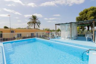 Country house in Santa Bárbara. Tu refugio en plena naturaleza amplia finca rústica con piscina