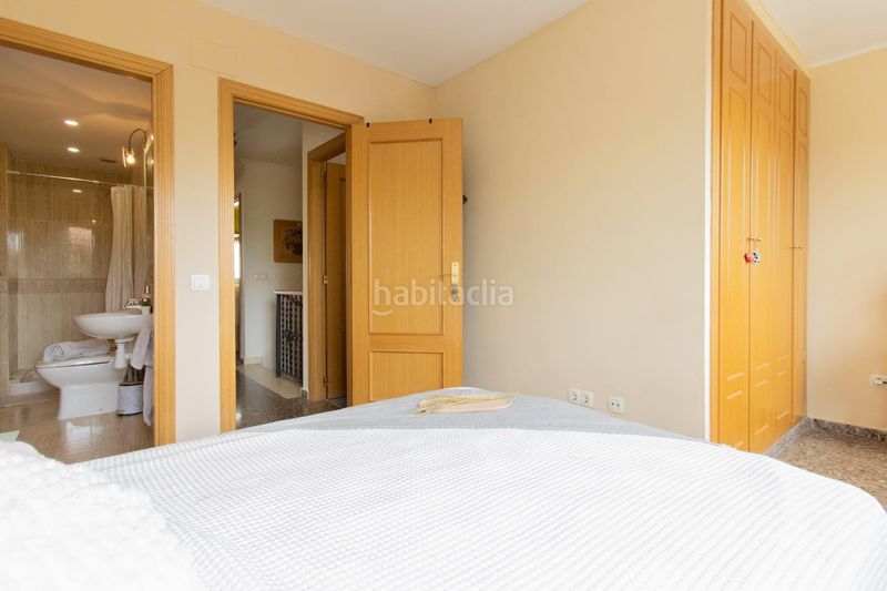 Foto 57cabac3-a949-499a-97ea-52dc6d56d4b1. Casa adossada amb aparcament a Zona Alta Puçol