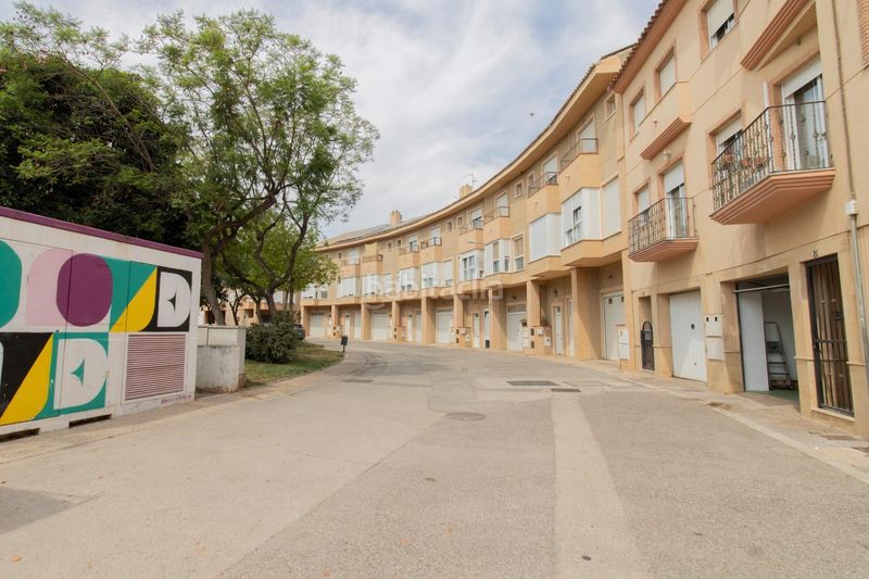 Foto b0f383a8-4a0b-43df-9c41-f371e494f11a. Casa adossada amb aparcament a Zona Alta Puçol