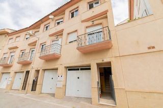 Casa a schiera  Plaza plaza clara campoamor. Bonito adosado en puçol zona alta