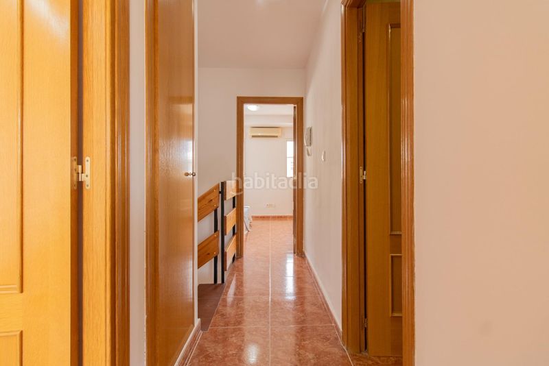 Foto 5b0d6625-ed19-4022-9cd0-34e31fb3ba74. Casa adossada amb aparcament a Massamagrell