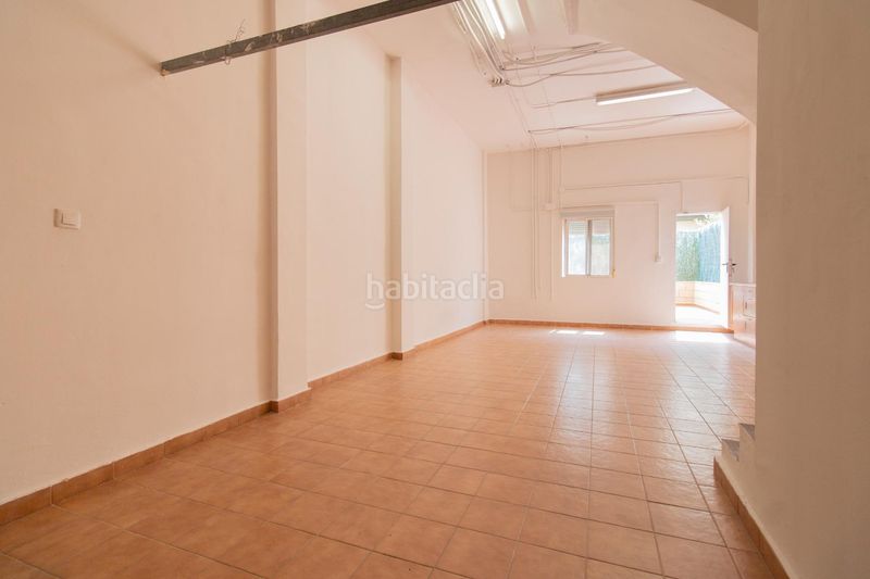 Foto d6fe24bb-aa94-43f2-95ea-5d884b2eec2d. Casa adossada amb aparcament a Massamagrell