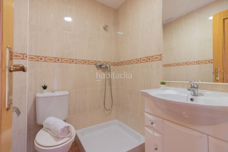 Foto da7cd4b8-667a-4073-9223-379f0a26c4e6. Casa adossada amb aparcament a Massamagrell