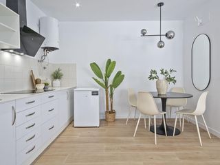 Erdgeschoss in Calle calle isla de cerdeña 19. Nueva promoción de estudios con reforma integral en el puerto de