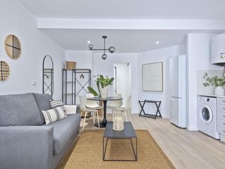 Erdgeschoss in Calle calle isla de cerdeña 19. Nueva promoción de estudios con reforma integral en el puerto de