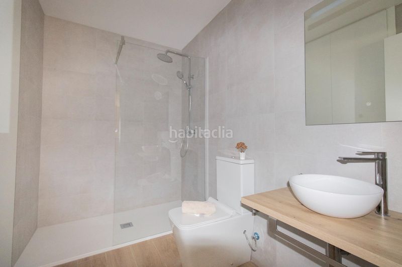 Foto d72a37ff-ffec-497d-b28c-b0215f250899. Planta baixa a calle calle sacramento esteve 5 a Xirivella