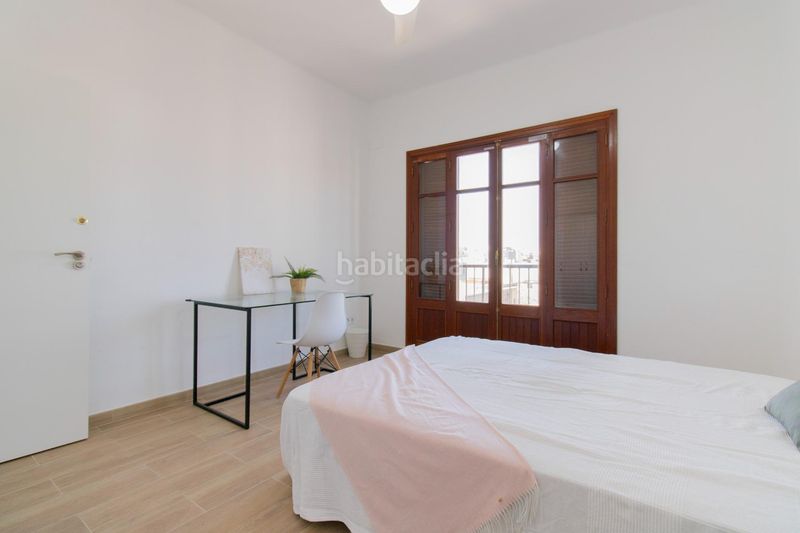 Foto ad7fbeae-f959-4675-be73-cbb57d5878df. Pis a playa puerto de Sagunto Sagunt