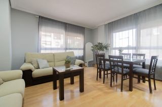 Flat  Jose corella. Piso de 3 habitaciones y 2 baños en alboraya