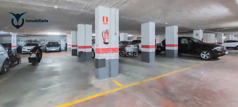 Foto 64b917cb-7110-4a6b-9d89-b93dabdc634d. Aparcament cotxe a avinguda del mestre rodrigo 105 a Valencia