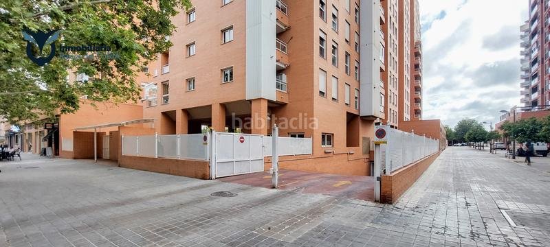 Foto 783962ec-ccb0-42ca-8c77-80060475c1df. Aparcament cotxe a avinguda del mestre rodrigo 105 a Valencia