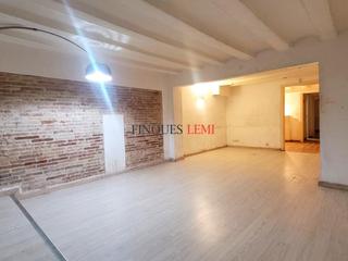 Pis  Barcelona - calle joaquin costa. Vivienda  local comercial a 5 minutos de plaça catalunya