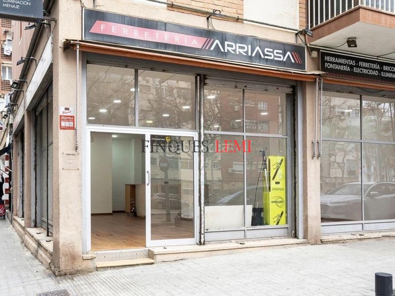 Foto 0f38d7ad-bd45-4a74-9e0a-188427d5979a. Local comercial a La Verneda - La Pau Barcelona