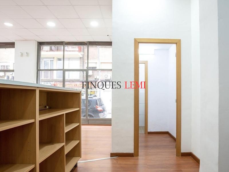Foto 622ca158-b0f7-4b6d-a5c6-498eb4dca3a6. Local comercial a La Verneda - La Pau Barcelona