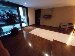 Oficina  Barcelona - paseo de sant gervasi. Local tipo dúplex en venta con patio privado y 2 plazas parking