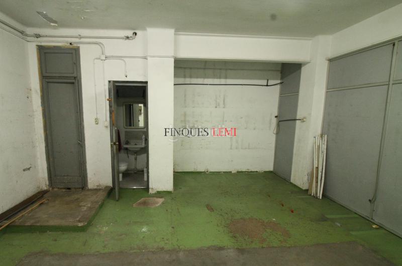 Foto d7d3b286-7d70-460d-9325-c1c42574f283. Local commercial dans El Camp de l´Arpa del Clot Barcelona