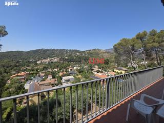Casa  Castellar del valls - calle santa elena. Torre con vistas a la mola y estudio independiente en castellar
