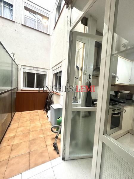 Foto 28285d89-b470-42f0-95fa-b79cdaf8ac3f. Piso  semireformado , exterior y muy luminoso, ascensor y trastero en Sabadell