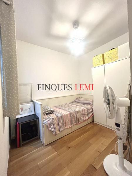 Foto 6ff6c01b-2c56-45e7-8c48-17c9d964cce2. Piso  semireformado , exterior y muy luminoso, ascensor y trastero en Sabadell