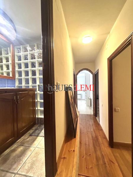 Foto 7f1939a9-05c3-4890-b250-355e29f4dc2a. Piso  semireformado , exterior y muy luminoso, ascensor y trastero en Sabadell