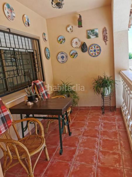 Foto d5efdcca-0502-42a0-bf76-339f699e0a53. Casa  adosada esquinera con jardín, garaje y 5 habitaciones en Creixell
