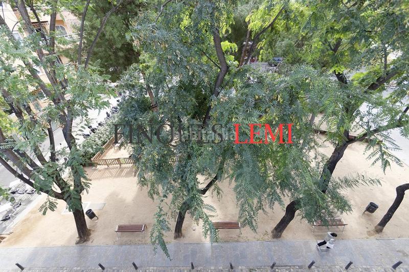 Foto 66814542-624a-48a6-ac29-053287cf207c. Casa pareada casa en venta con terraza y garaje reformada 4hab 3baños aseo en Barcelona