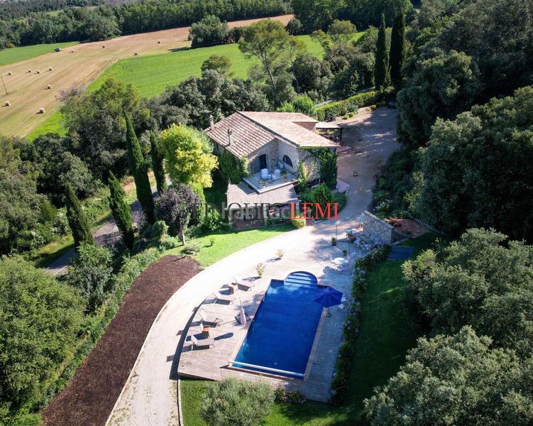 Foto 4ef632ce-19fa-4e2a-bd56-36da4f6133eb. Casa encantadora masía con piscina y 10.000 m de terreno para disfrutar en Esponellà