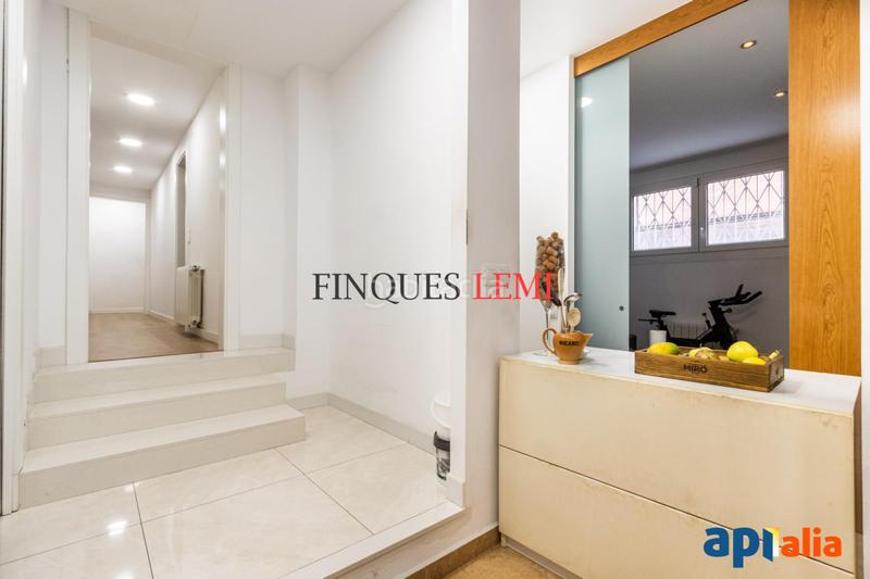 Foto cb513f0b-5343-4883-b7f3-dcd7b9dff228. Piso  de 4 habitaciones con patio y garaje en pleno centro en Sabadell