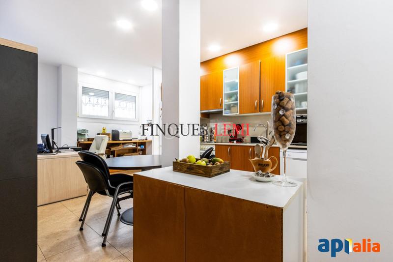 Foto d15fc1c7-b6d5-4140-a0c4-aabd446420b3. Piso  de 4 habitaciones con patio y garaje en pleno centro en Sabadell