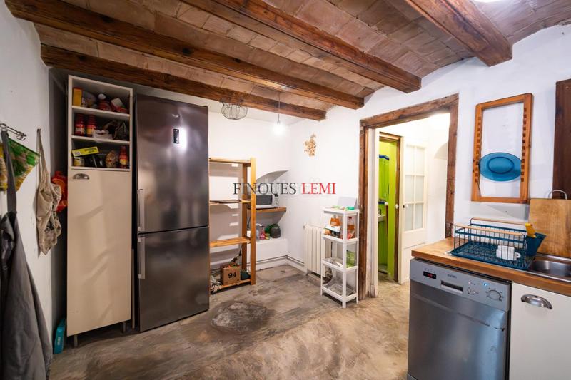 Foto 83b79e56-f3b8-4b1e-9c66-53f46cbf0206. Local comercial a Raval Barcelona