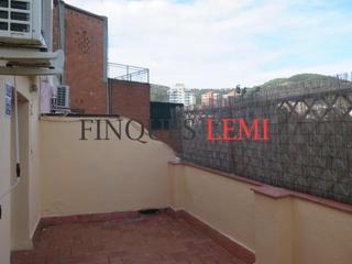 Dachwohnung  Barcelona - calle de rossell. Edificio en venta en la teixonera, barcelona con rentabilidad 5,