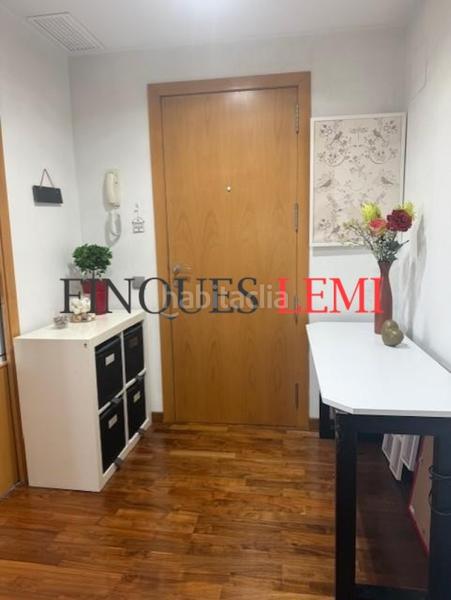 Foto 06346732-394f-4a92-90f1-4ba785bb9c4b. Casa adossada amb calefacció piscina a Torre Baró Barcelona