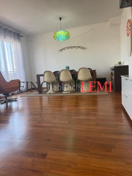 Foto 1441a0b2-5341-42f1-9224-1dbeb59faf80. Casa adossada amb calefacció piscina a Torre Baró Barcelona