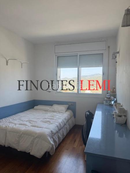 Foto 4371ed8b-d33c-4083-bb76-b4e58582846c. Casa adossada amb calefacció piscina a Torre Baró Barcelona