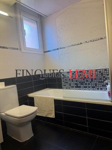 Foto af7fe153-aedd-460d-8626-cf9c320bc2a3. Casa adossada amb calefacció piscina a Torre Baró Barcelona