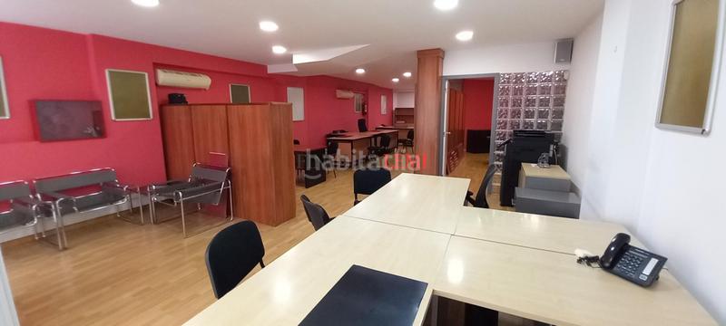 Foto 5daae91a-5d4c-4ac1-a70c-c8e2ee5a8222. Bureau avec chauffage dans Sants Barcelona
