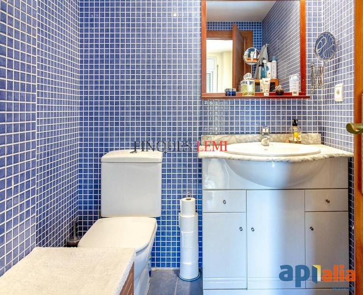 Foto 81b0110c-2d4a-4e5b-a142-2a027757a5e0. Àtic amb calefacció aparcament a Centre Mataró