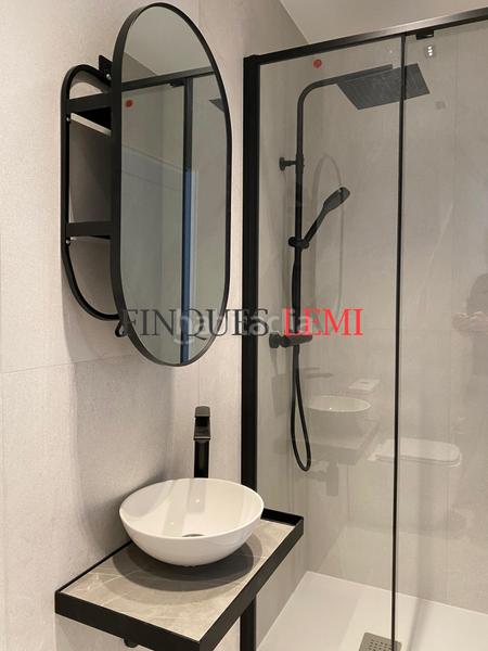 Foto af126a18-0879-40f5-a9f3-7f1a6faa3e8f. Büro mit heizung in La Nova Esquerra de l´Eixample Barcelona