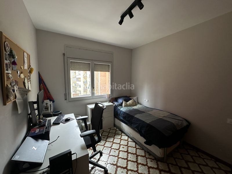 Foto a2a72e73-5eb1-449c-9e82-2c428dc53c30. Pis amb aparcament a El Camp de l´Arpa del Clot Barcelona
